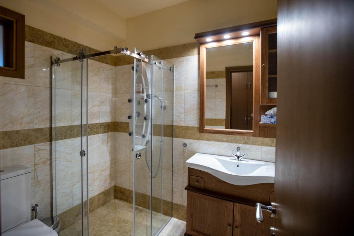 Rentinia Inn Rentina Ngoại thất bức ảnh