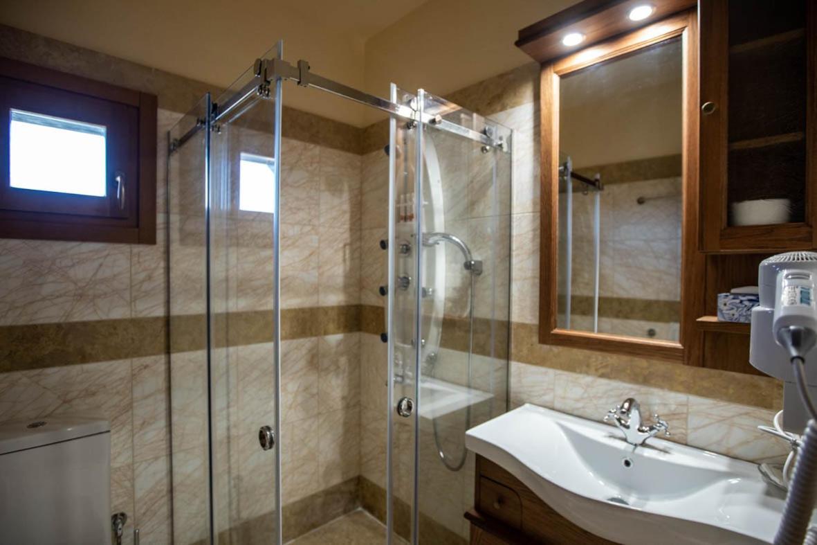 Rentinia Inn Rentina Ngoại thất bức ảnh