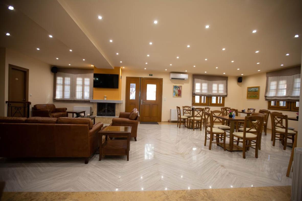 Rentinia Inn Rentina Ngoại thất bức ảnh