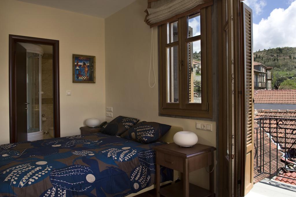 Rentinia Inn Rentina Phòng bức ảnh